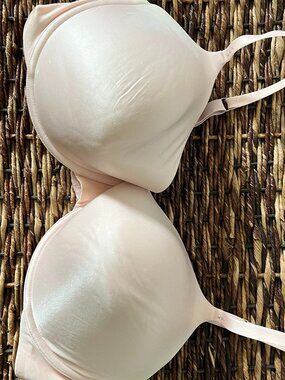 Victoria's Secret Biofit Bra -Women's Size 40DD - Padded -Full Coverage